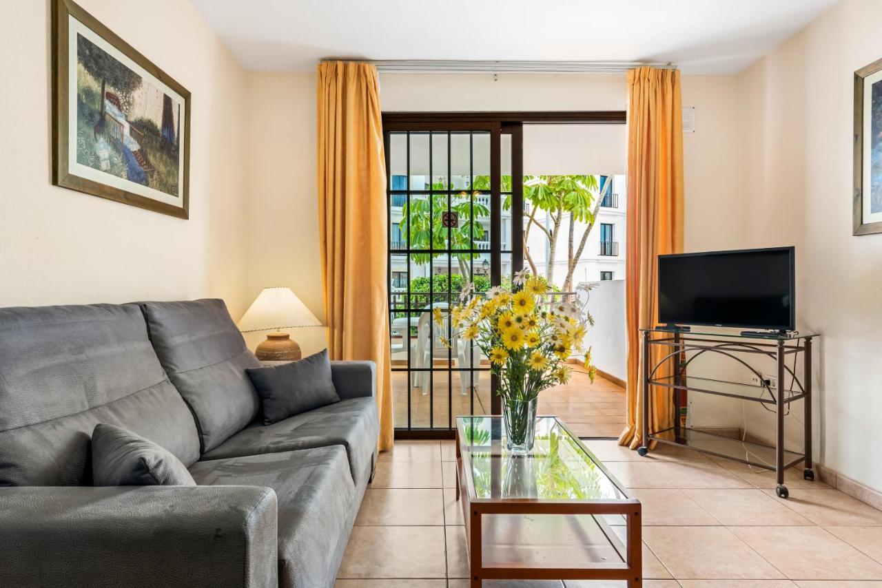 Club Tenerife Apartments Los Cristianos  Ngoại thất bức ảnh