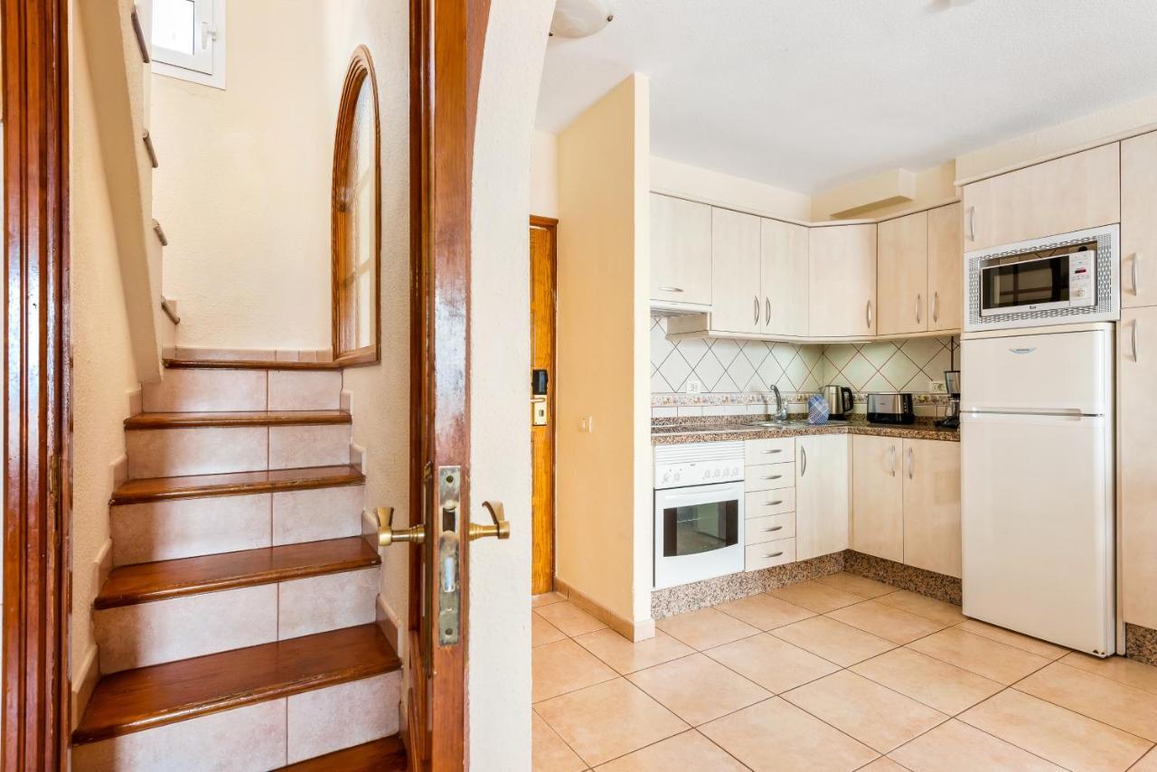Club Tenerife Apartments Los Cristianos  Ngoại thất bức ảnh