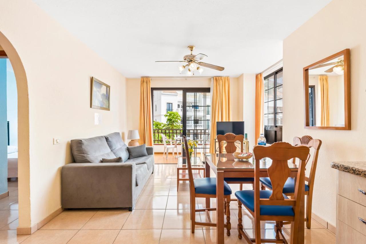 Club Tenerife Apartments Los Cristianos  Ngoại thất bức ảnh